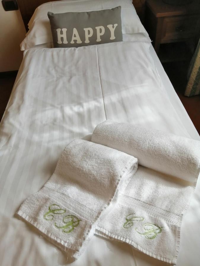 Cascina Belvedi Guest House Clanezzo Bagian luar foto