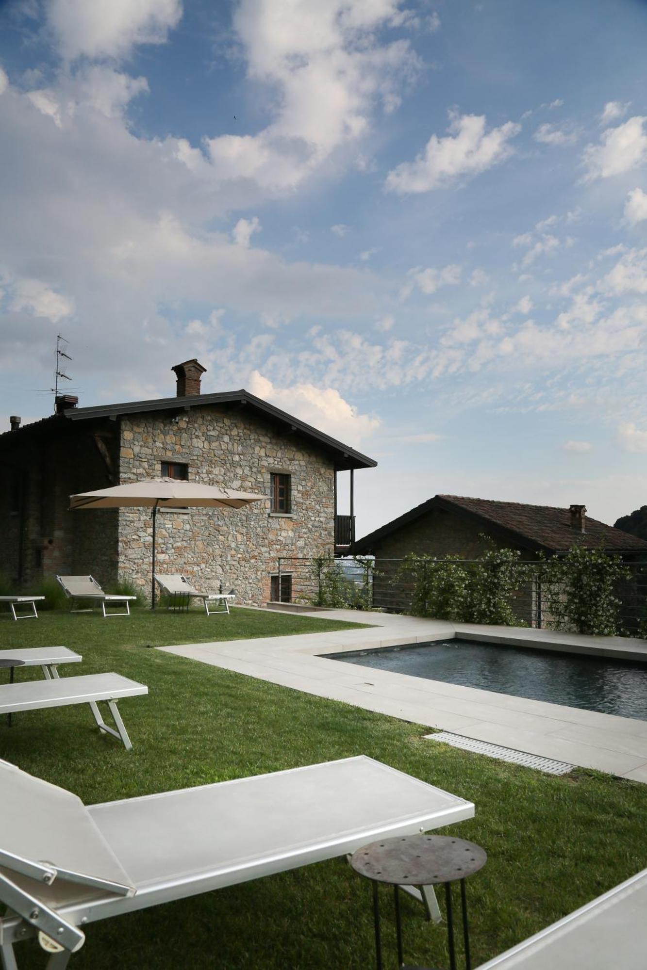 Cascina Belvedi Guest House Clanezzo Bagian luar foto